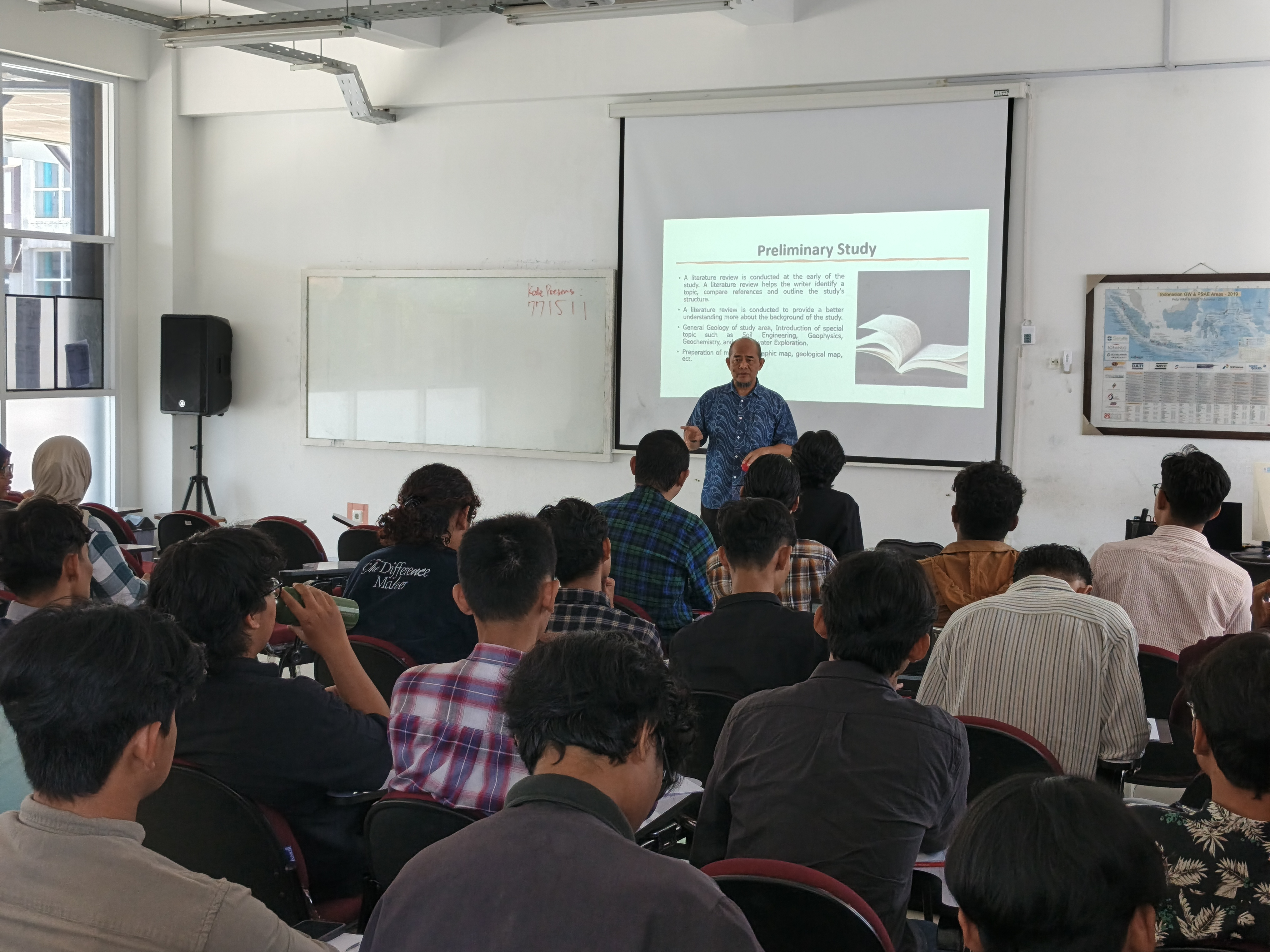 Ruang Kuliah 303-304